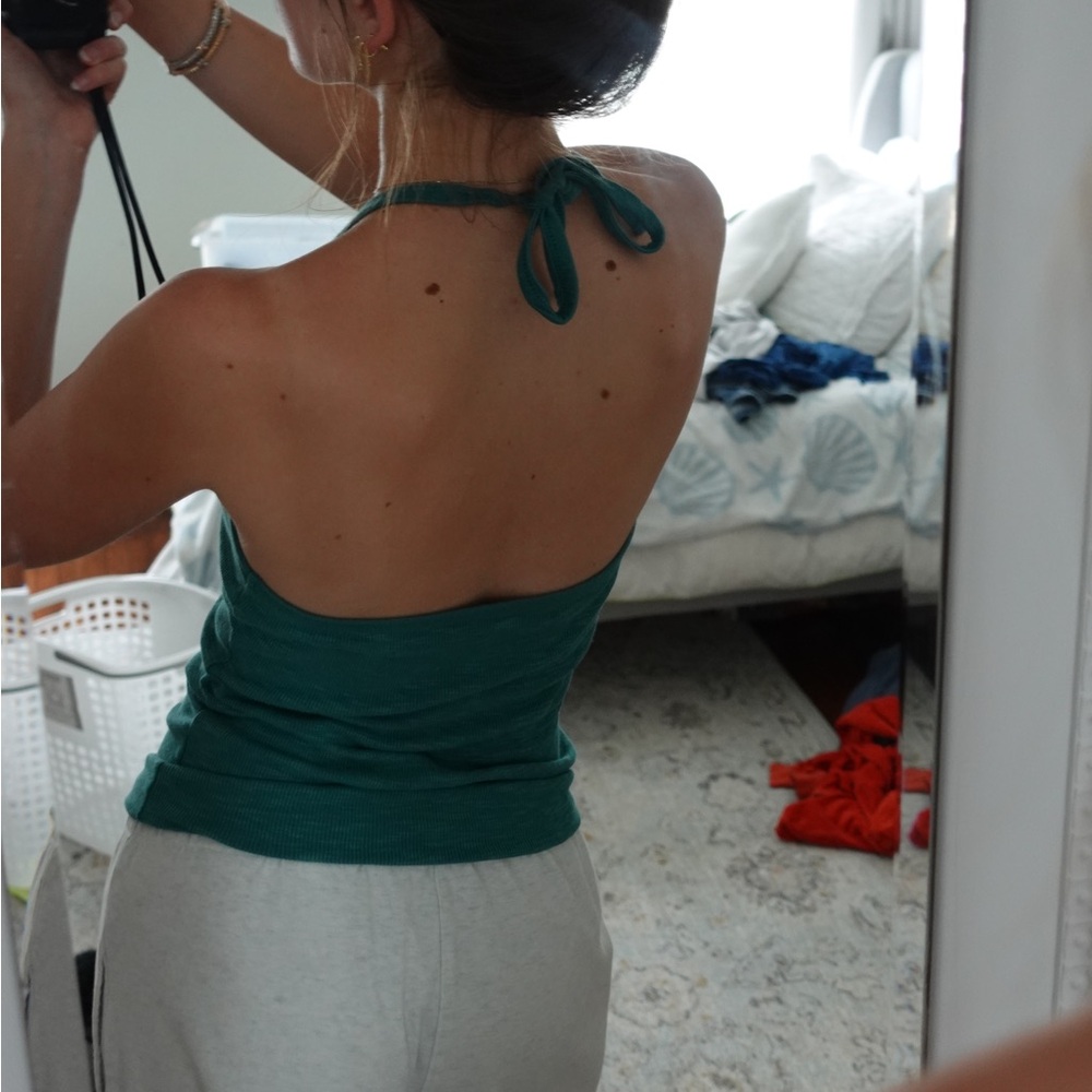 GAP Halter Top - Picture 2 of 3